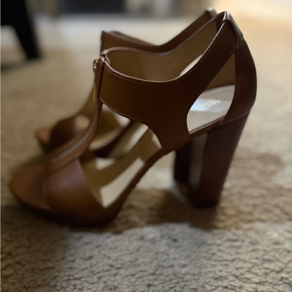 Michael Kors Elegant Brown Women's Heels - Picture 1 of 10